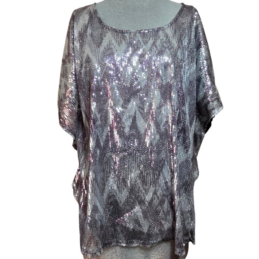 Sequin Embellished Top Size 1X New with Tags